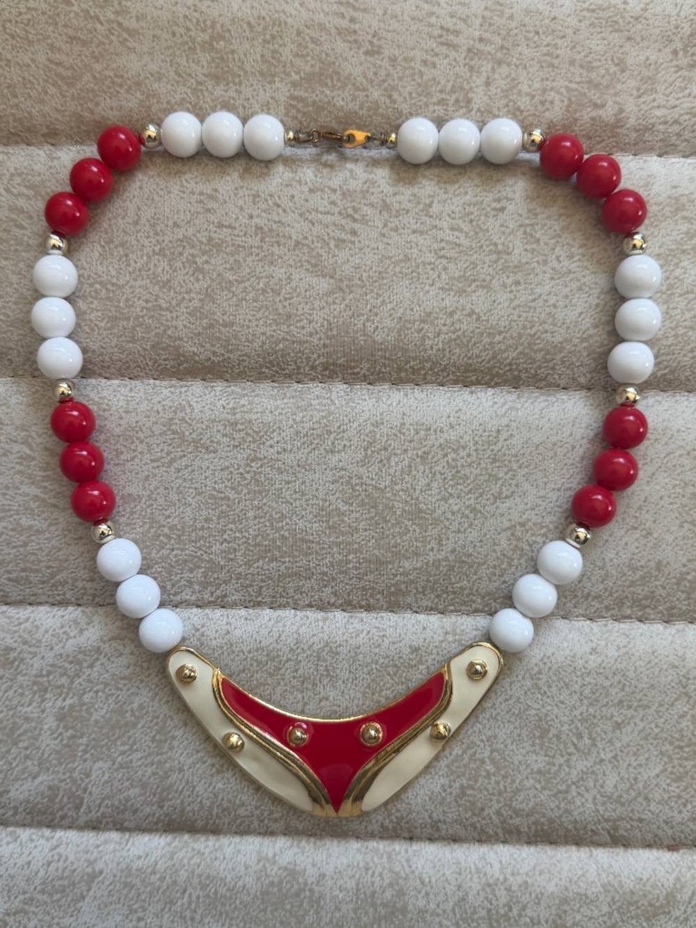 Vintage 17" White Lucite Bead Necklace Gold Tone Accents Mid Century Retro